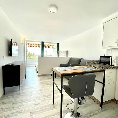 Aparthotel Borinquen Vista Mar Playa de las Américas